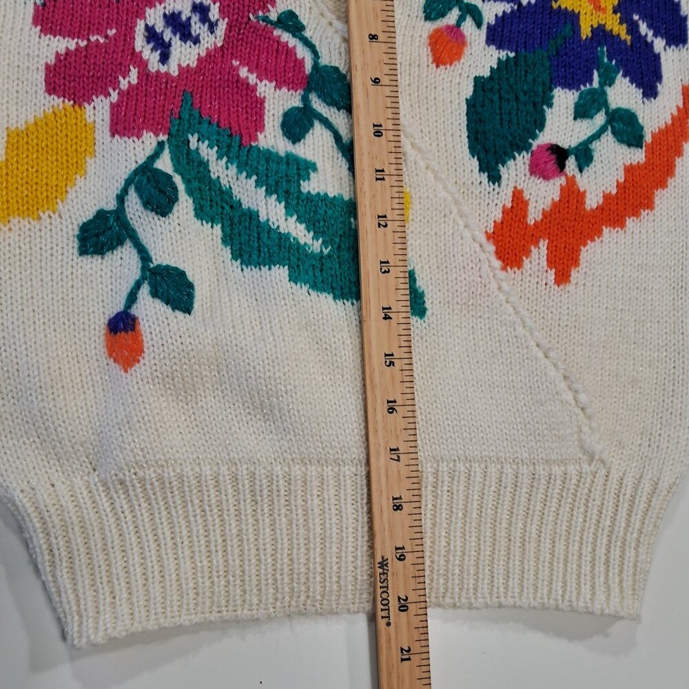 Vintage Jaclyn Smith Sweater - Picture 9 of 9